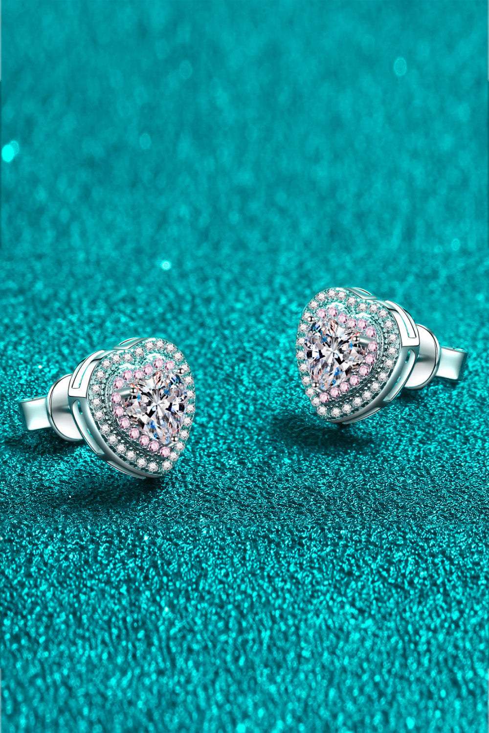 Moissanite Heart-Shaped Stud Earrings 1 Carat